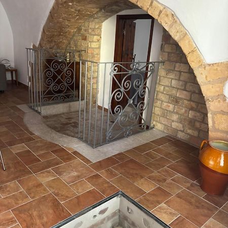 A Casa Di Laura Apartment ซานโจวานนี โรตอนโด ภายนอก รูปภาพ