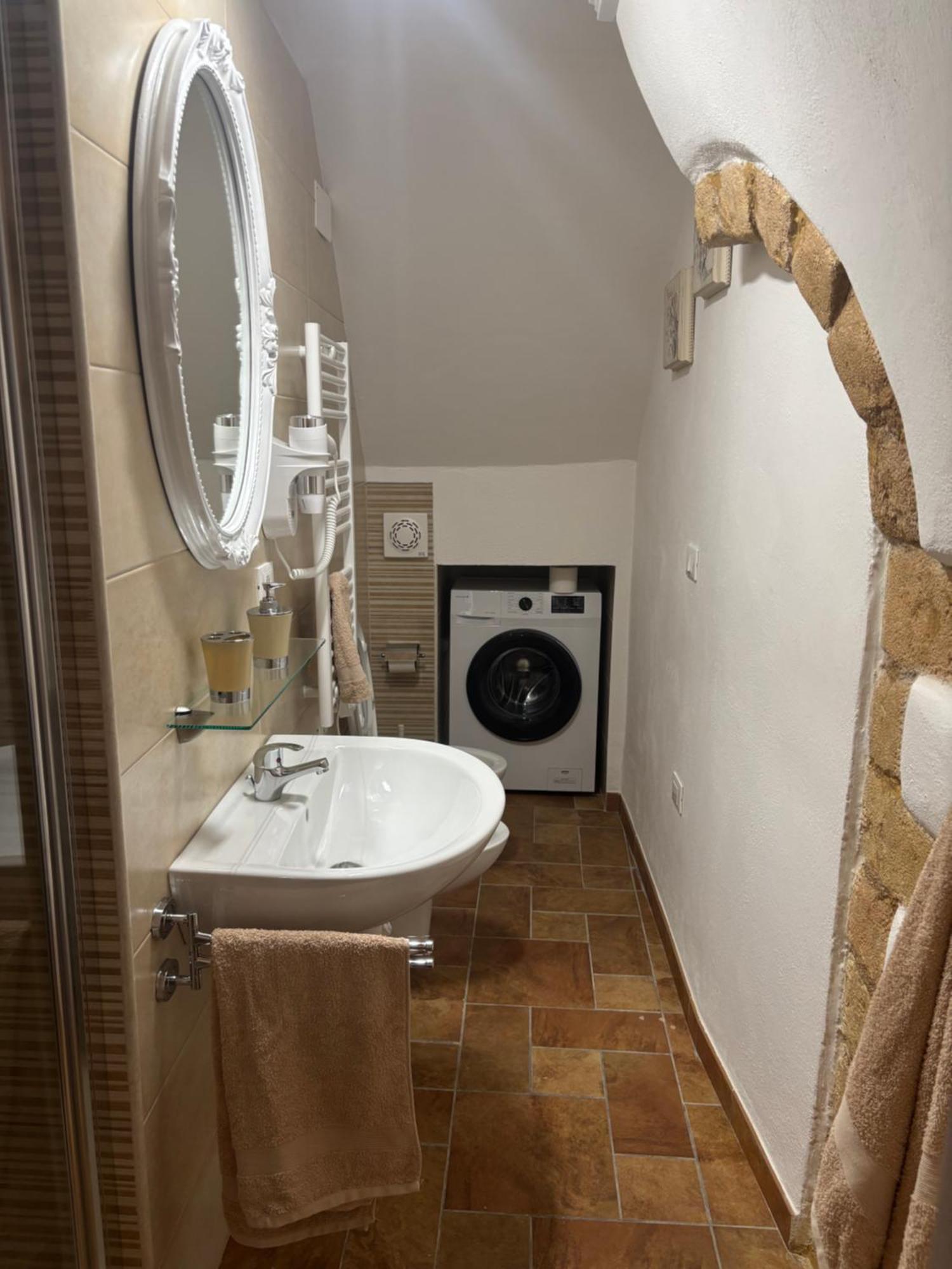 A Casa Di Laura Apartment ซานโจวานนี โรตอนโด ภายนอก รูปภาพ