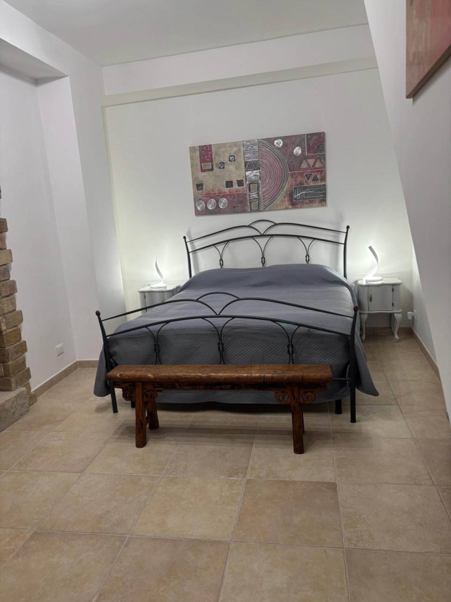 A Casa Di Laura Apartment ซานโจวานนี โรตอนโด ภายนอก รูปภาพ