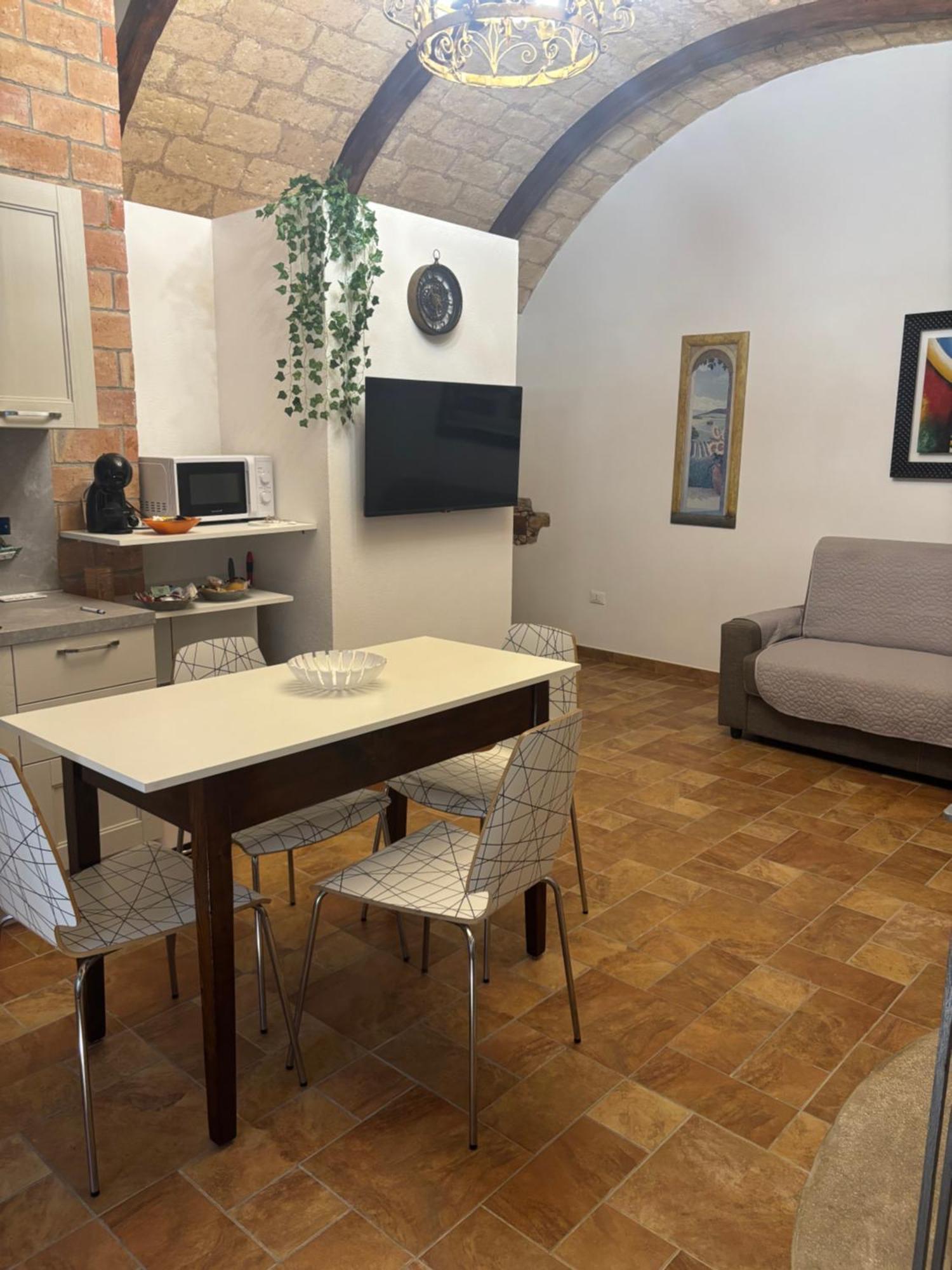 A Casa Di Laura Apartment ซานโจวานนี โรตอนโด ภายนอก รูปภาพ