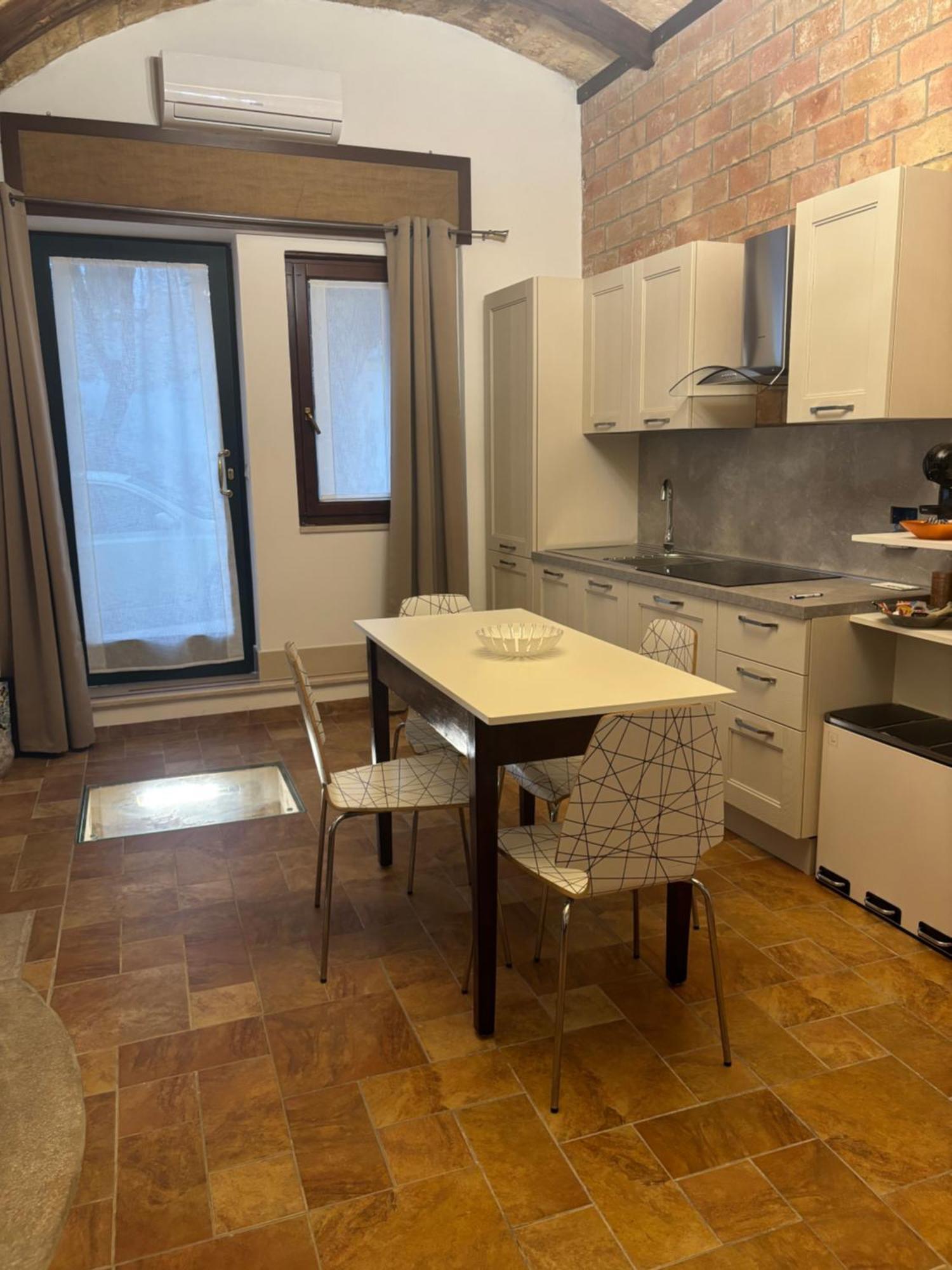 A Casa Di Laura Apartment ซานโจวานนี โรตอนโด ภายนอก รูปภาพ